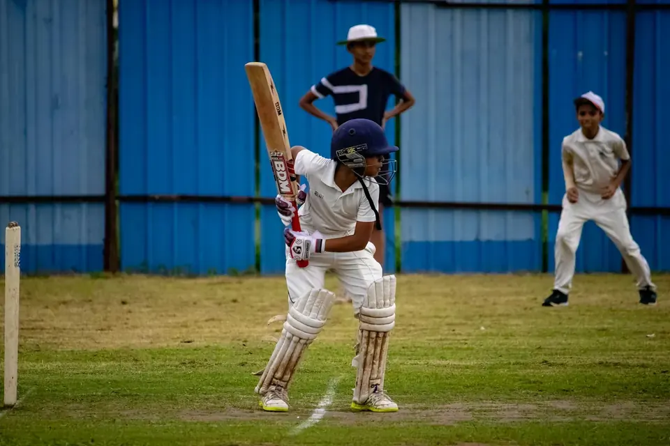 Cricket Bowling Machine Buying Guide for Clubs